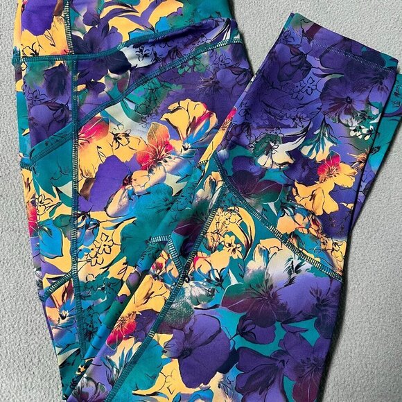 SkirtSports Pants - Pocketopia Capris Limited Edition Charmed - LG